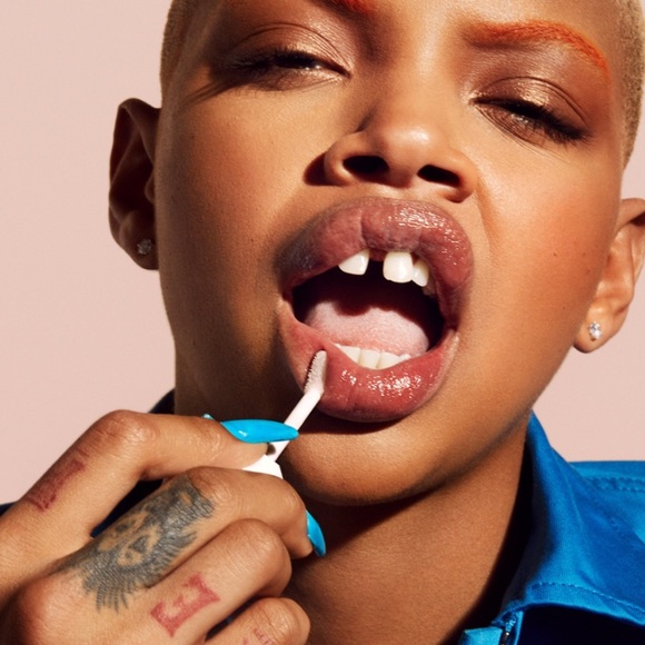 Fenty Beauty Pro Kiss’r Luscious Lip Balm - Picture 14 of 16